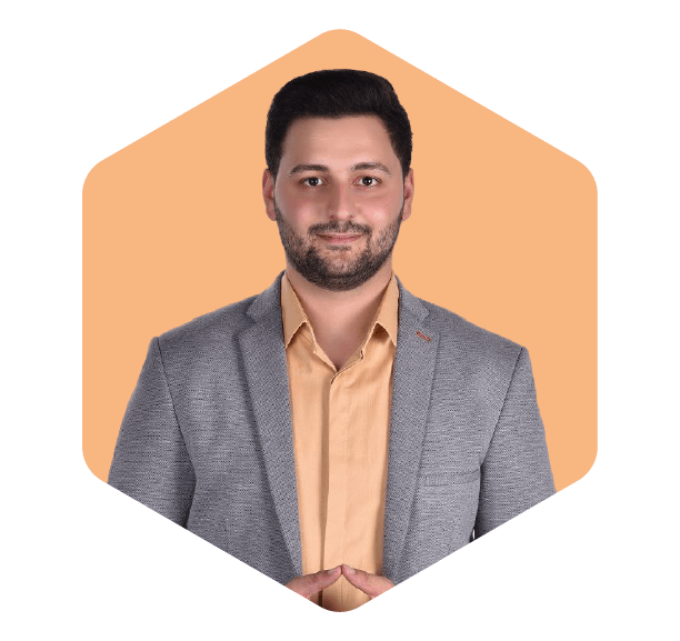 پویا عمادی مدرس دوره طراحی سایت با وردپرس در ژاکت آکادمی است